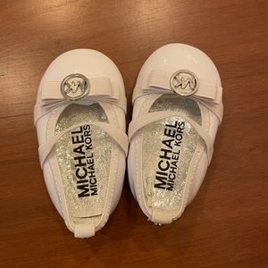LIKE NEW Michael Kors Baby Rover Lux Shoes